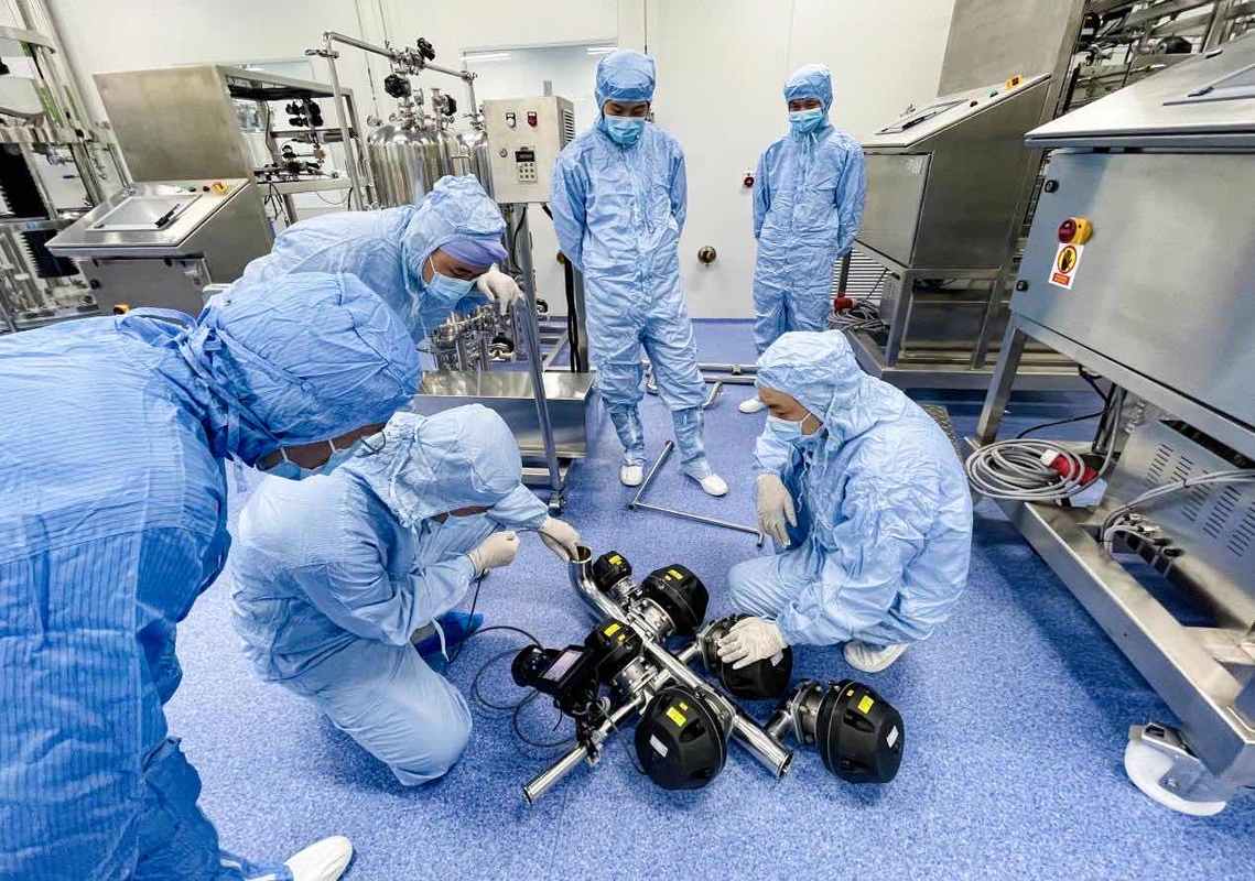 上药康希诺单针新冠疫苗量产上市,"疫苗超级工厂"落成